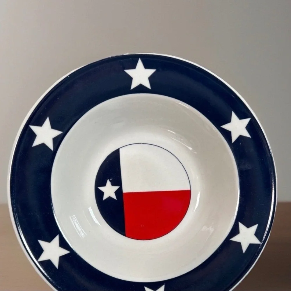 Set of 2 Texas Flag Star Rim Soup Cereal Bowls Patriotic Lone Star Totally Today